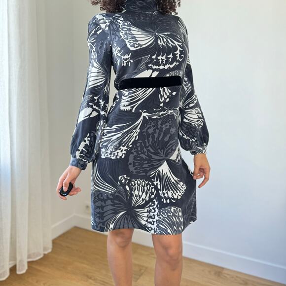 Vintage Italian Monochrome Butterfly Dress with Velvet Trim (S) - Picture 4 of 10